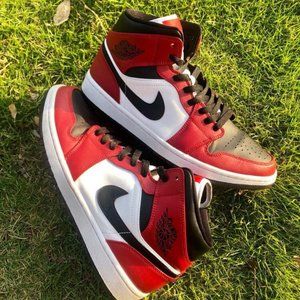Air Jordan 1 Mid Gym Red